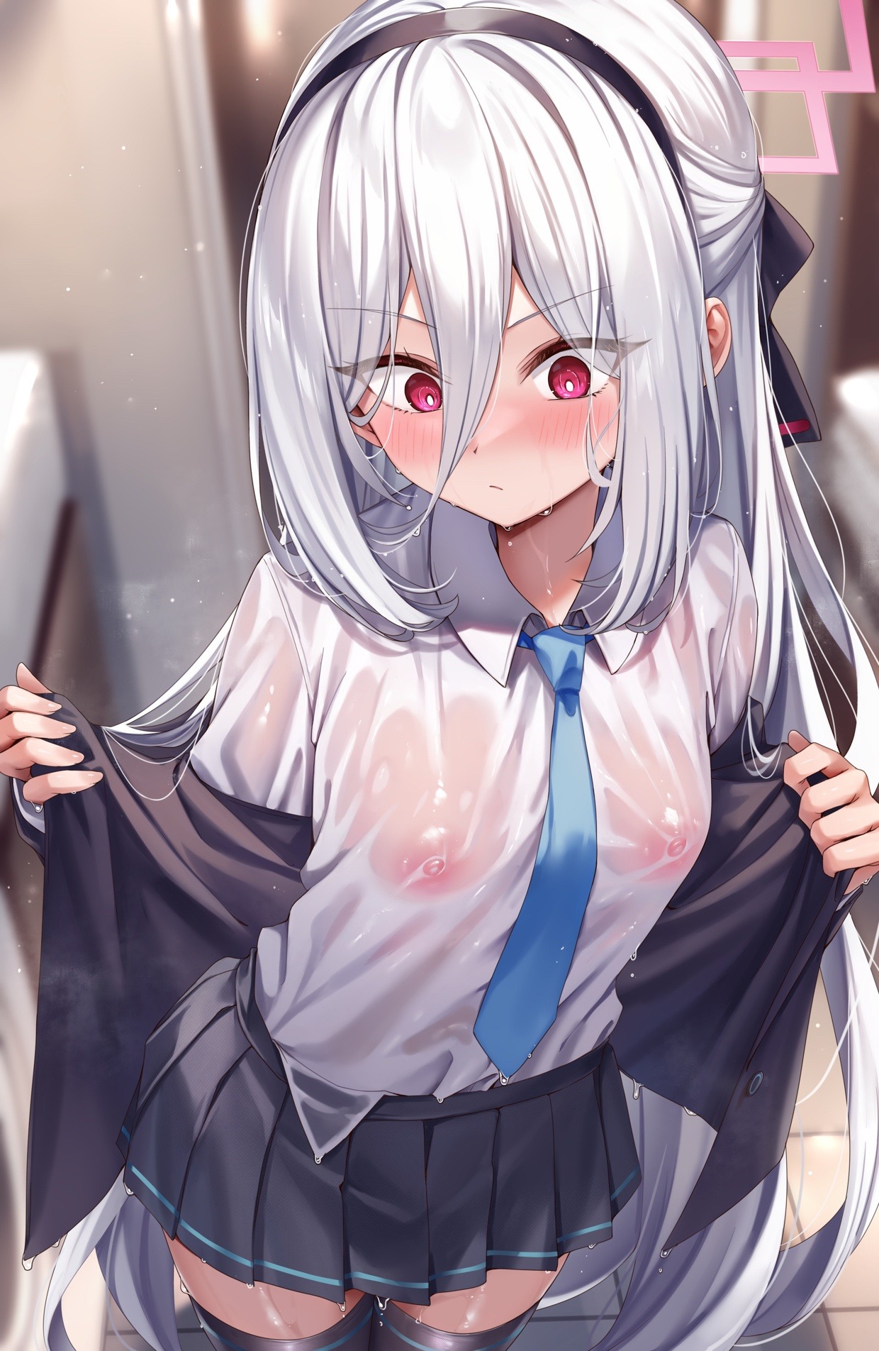 【画像】びしょ濡れ女の子「・・・！！・・・なんで教えてくれなかったんですか💢」
