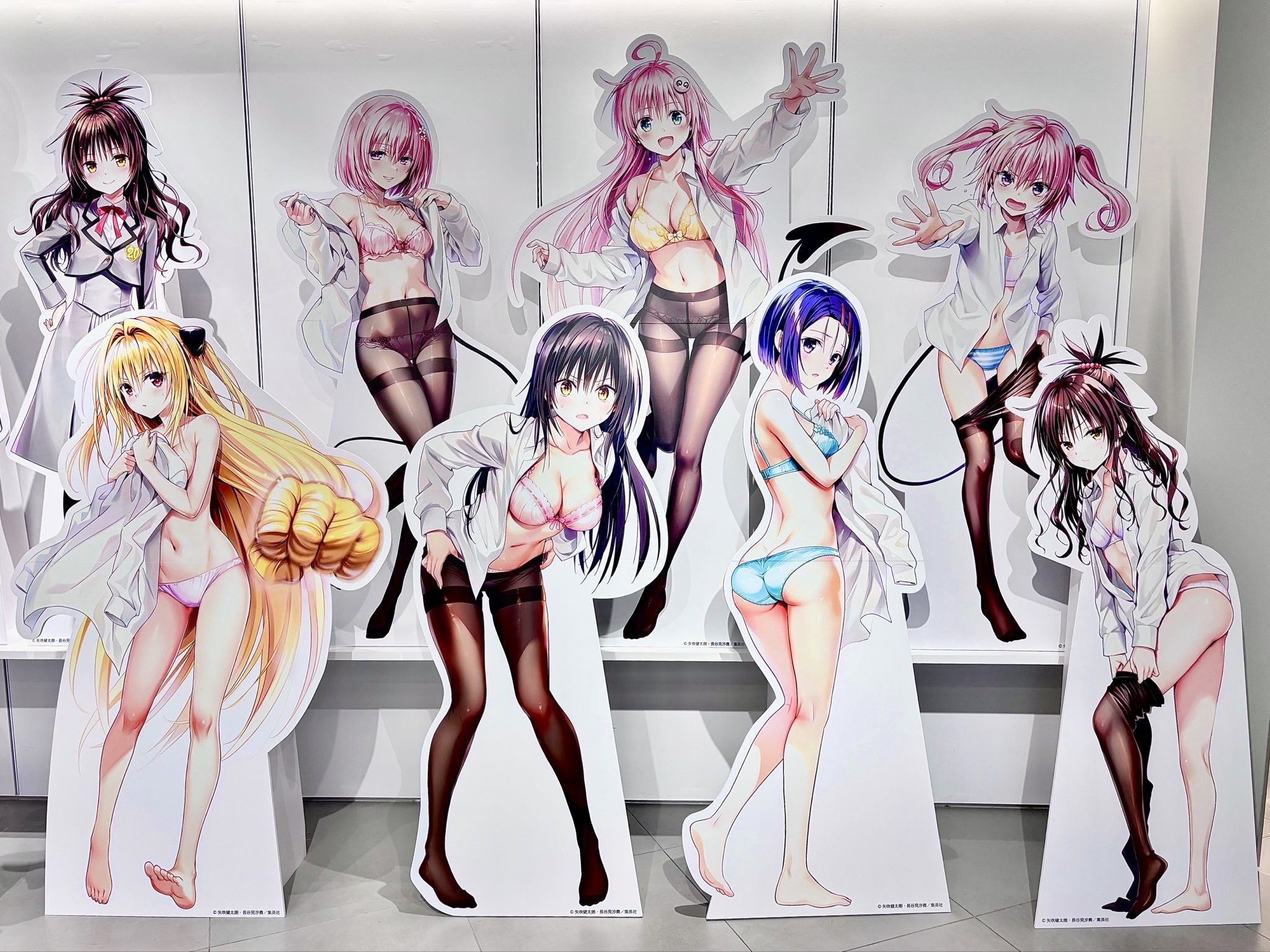 【悲報】ToLOVEるのポップアップストア、渋谷で展示。ヱロすぎて炎上ｗｗｗｗｗ